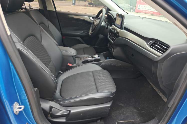 Used Ford Focus 2020 Sedan EcoBoost 180 Automatic Trend Edition
