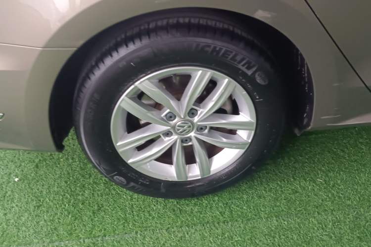 Used Volkswagen Passat 2016 330TSI DSG Luxury Edition
