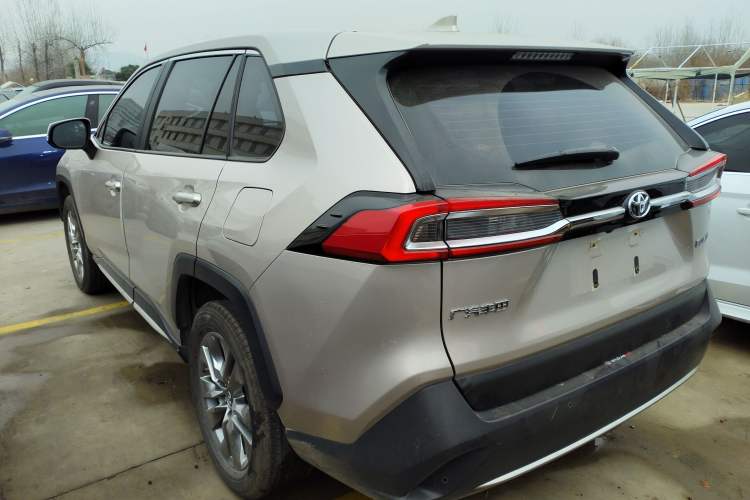 Used Toyota Wildlander 2022 2.0L CVT Two-Wheel Drive Luxury PLUS Edition
