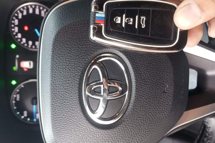 Used Toyota Wildlander 2022 Dual-Engine 2.5L E-CVT Two-Wheel Drive Prestige Edition
