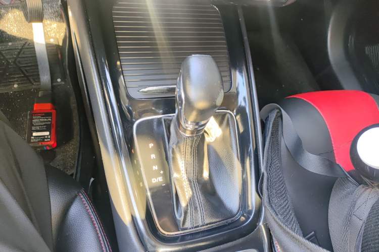 Used Roewe i5 2019 1.5L Automatic 4G Connected Langyue Edition