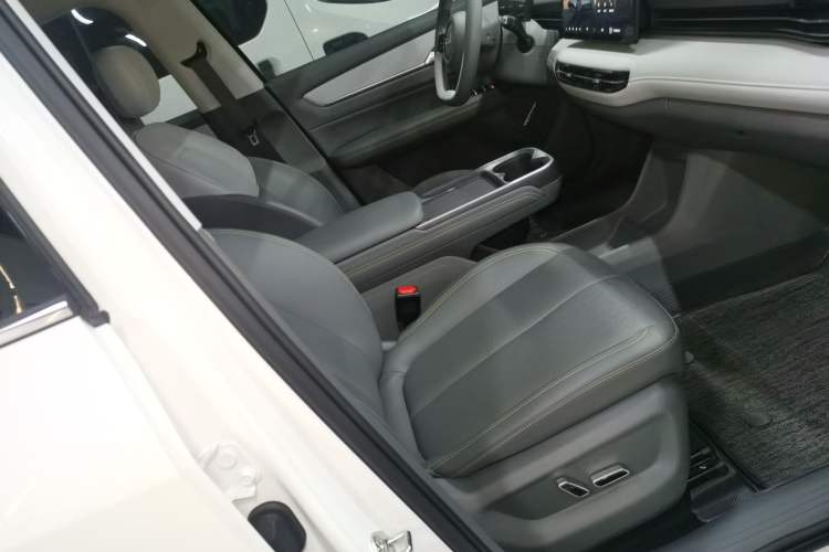 Used Bestune Yueyi 03 2025 445km Joyful Edition