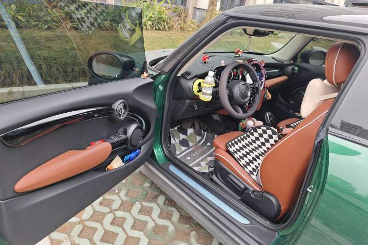 Used  MINI 2022 1.5T COOPER Artist
