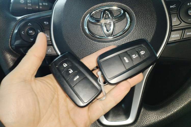 Used Toyota Levin 2022 185T CVT Luxury Edition
