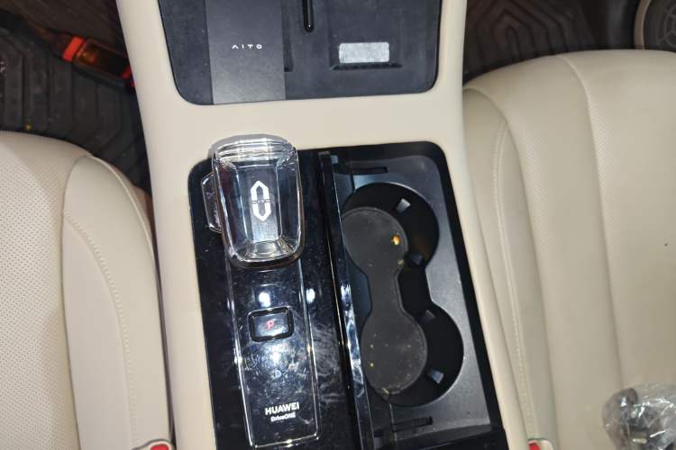 Used Hima AITO M7 2024 1.5T Rear-Drive Plus Version 5 Seats
