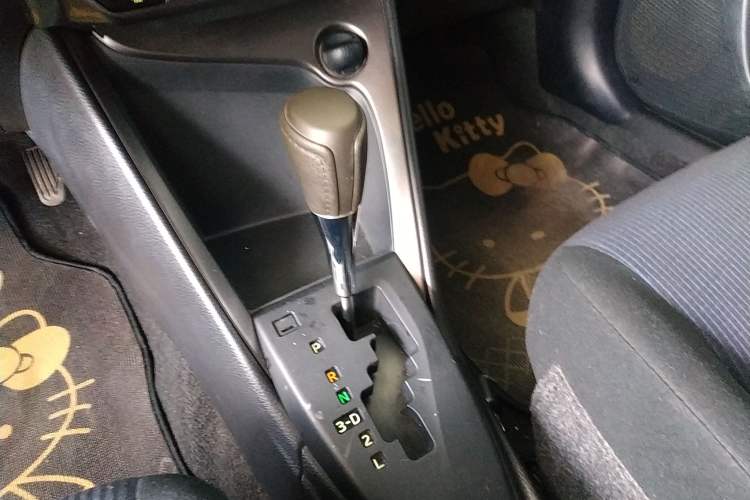 Used Toyota YARiS L 2015 1.5E Automatic Charm Edition