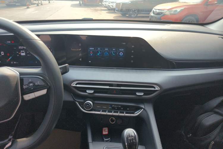 Used Changan Eado 2022 PLUS 1.6L GDI Manual Elite Model
