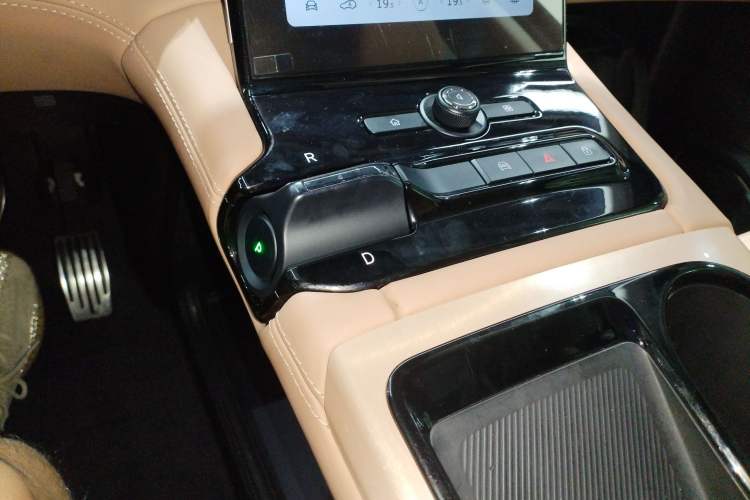 Used Nio ES8 2018 355 km Base Version 6-Seater Edition
