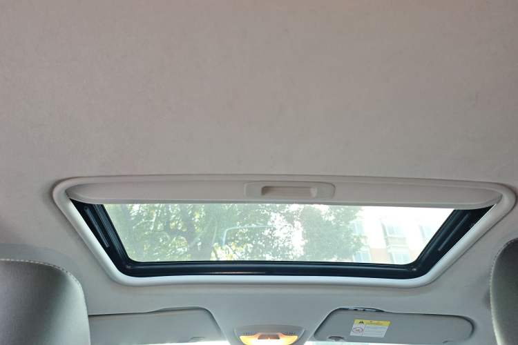 Used Chevrolet Lova RV 2016 1.5L Automatic FunDrive Edition
