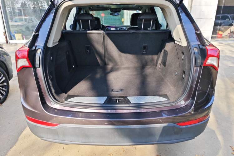 Used Buick Envision 2018 20T Two-Wheel-Drive Elite Model
