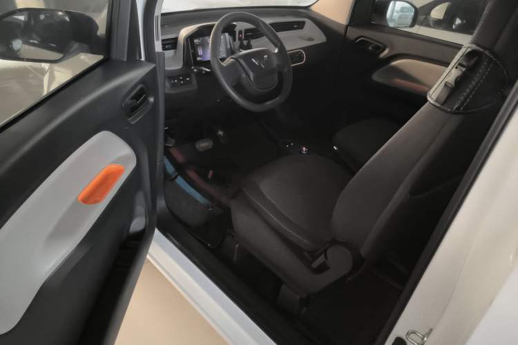 Used Wuling Hongguang MINIEV 2020 Enjoyment Model Lithium Iron Phosphate
