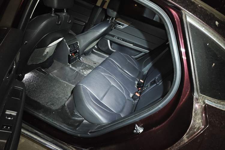 Used Jaguar XFL 2020 XFL 2.0T P250 Two-Wheel-Drive Luxury Edition
