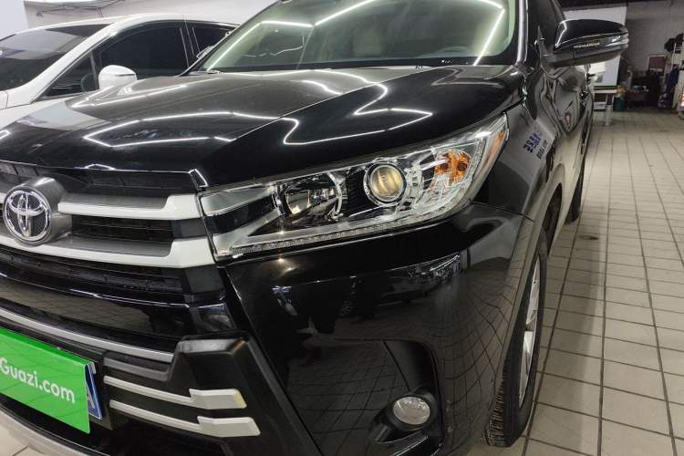 Used Toyota Highlander 2018 2.0T Four-Wheel Drive Elite Edition 7 Seats China VI Standard
