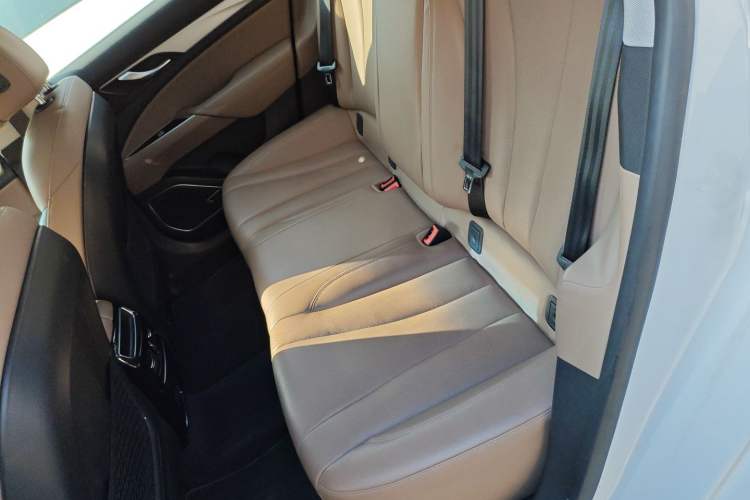 Used Geely Auto Emgrand GT 2018 1.5T MHEV Yaozhi Edition
