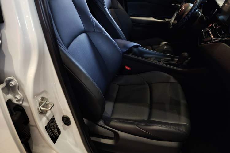 Used Toyota C-HR 2022 2.0L Leading Edition
