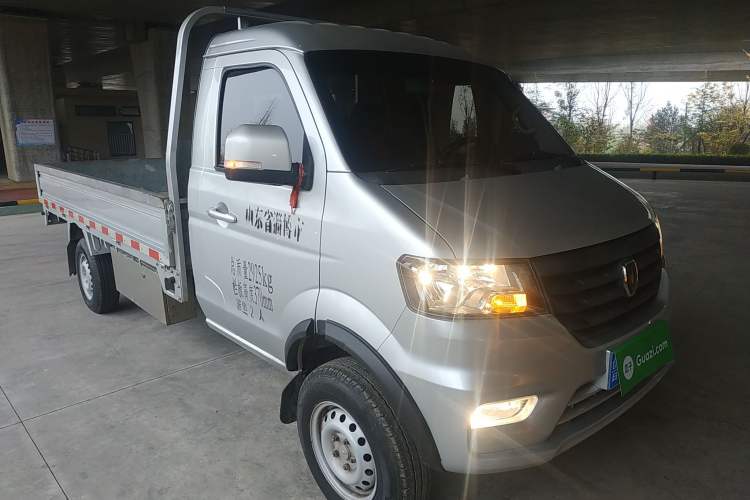 Used Jinbei Gold Card S3 2022 1.6L Flatbed Truck Standard Version 3.2 Meters SWD16MS