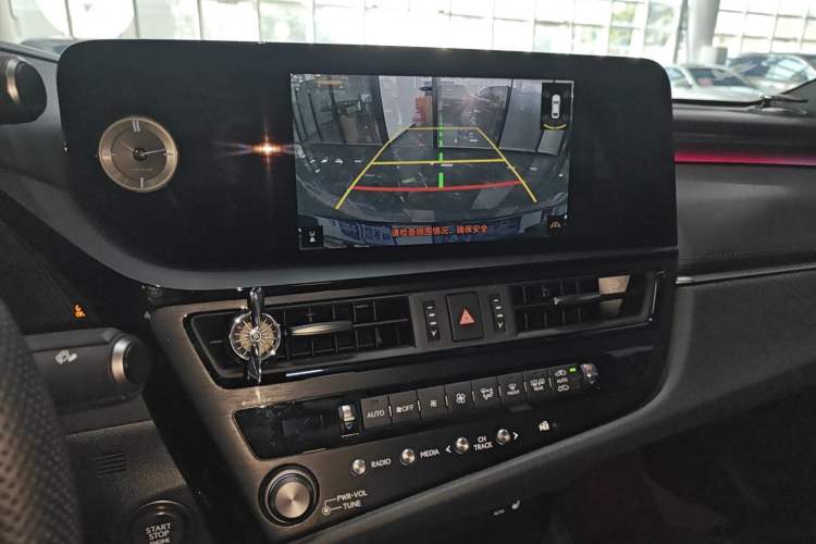 Used Lexus ES 2023 200 Excellence Edition