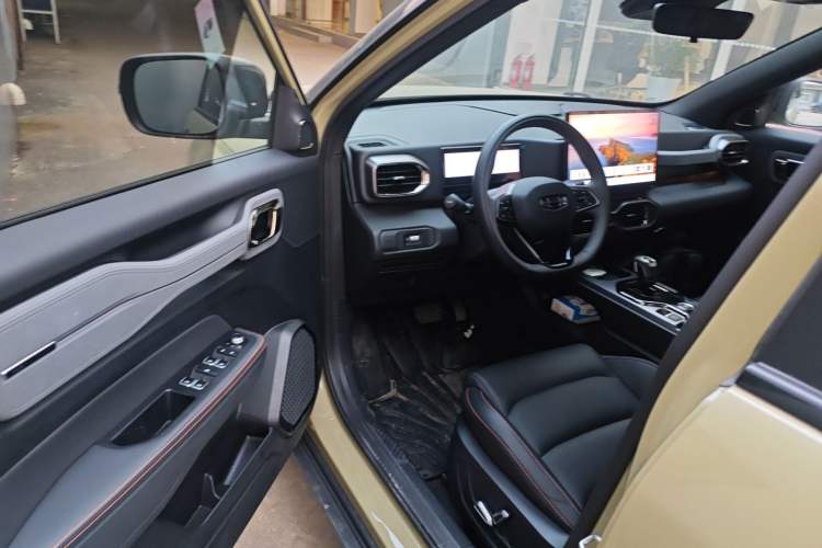 Used Geely Auto Cowboy 2025 1.5TD Fun-Offroad Version
