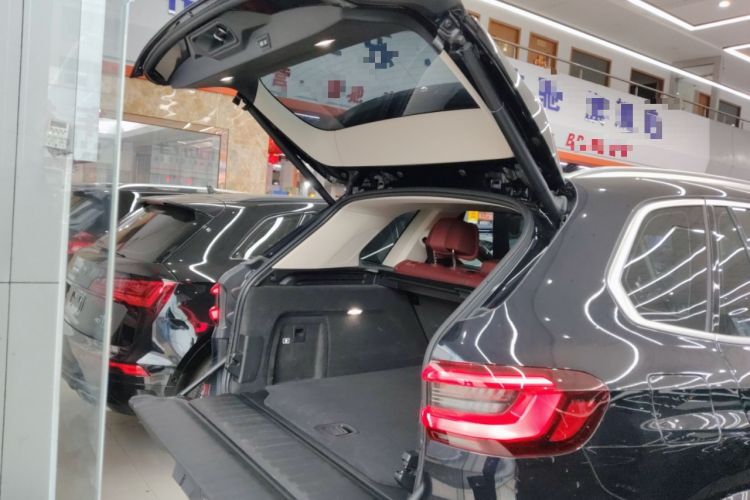 Used BMW X5 2022 Restyled xDrive 30Li Luxury Version M Sport Package