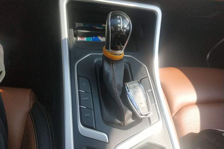 Used Geely Auto Vision X6 2020 1.4T CVT Luxury Edition
