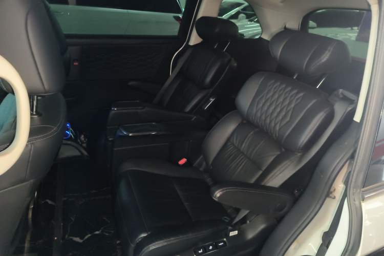 Used Honda Elysion 2022 2.0L eHEV Luxury Edition
