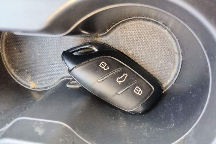 Used Roewe i6 MAX New Energy 2023 EV 420 Skyroof Special Edition
