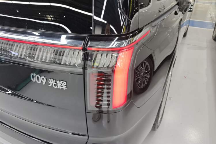 Used Zeekr 009 2024 GAC Trumpchi
