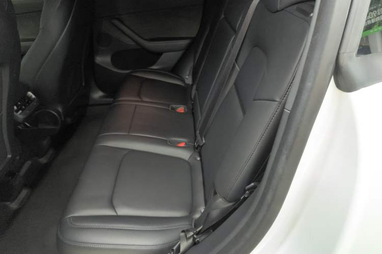 Used Tesla Model Y 2022 Rear-Wheel-Drive Version
