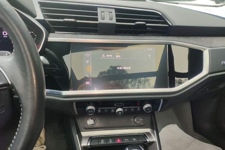 Used Audi Q3 2021 35 TFSI Fashion Dynamic Model
