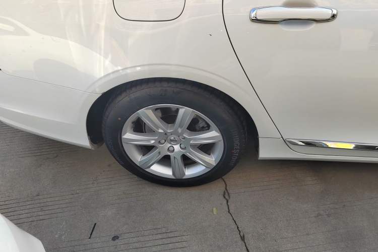 Used Volvo S90 2018 T4 Zhiyi Edition