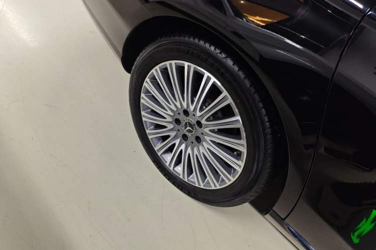 Used Mercedes-Benz E-Class 2021 Restyled E 300 L Luxury Edition
