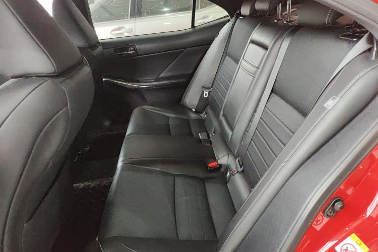 Used Lexus IS 2015 200t F SPORT