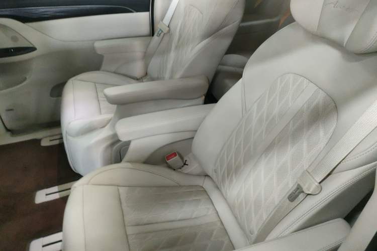 Used Buick GL8 2021 Avenir Aivia Six-Seat Luxury Edition
