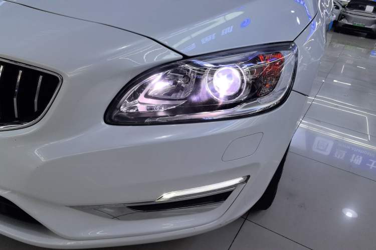 Used Volvo S60 2019 S60L Facelift T5 Intelligent Advanced Edition
