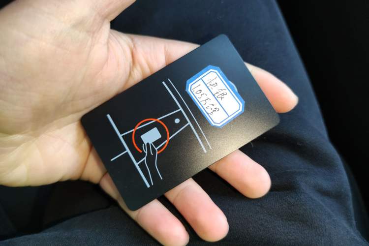 Used Tesla Model Y 2025 Rear-Wheel-Drive Version
