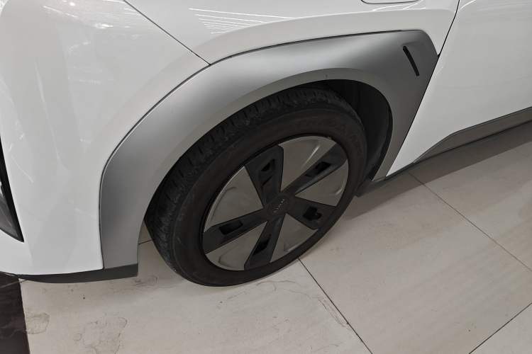 Used AION Y 2023 Younger