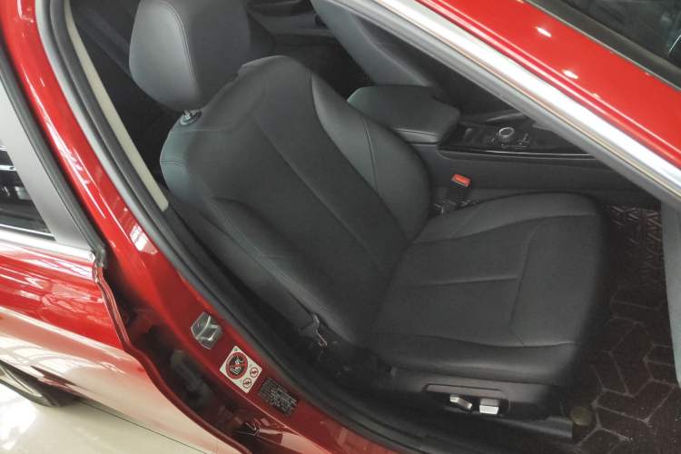 Used BMW 3 Series 2017 320Li Fashion Model
