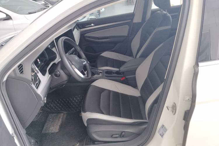 Used Volkswagen Bora 2023 280TSI DSG Prestige Edition
