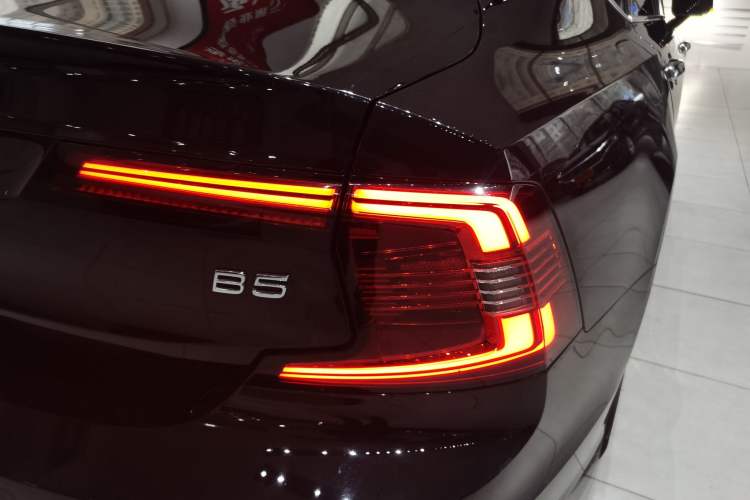 Used Volvo S90 2022 B5 Zhiyi Luxury Edition
