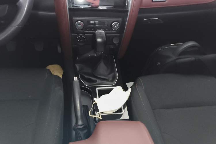 Used Huanghai Da Niu 2022 2.8T Pioneer Edition Manual Diesel 4x4 Value-Added Flatbed Cargo Box JE493ZLQ6H
