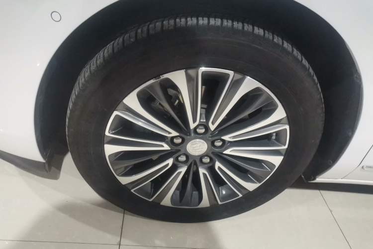 Used Buick GL8 2021 ES Land Cruiser 653T Flagship Model
