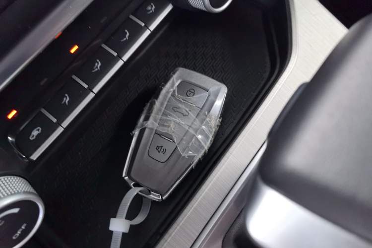 Used Geely Auto Coolray 2025 1.5L CVT Super Edition
