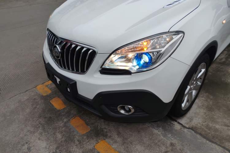 Used Buick Encore 2015 1.4T Automatic Two-Wheel Drive Urban Elite Version
