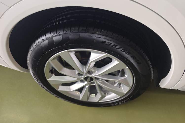 Used Audi Q5L 2022 40T Luxury Dynamic Model