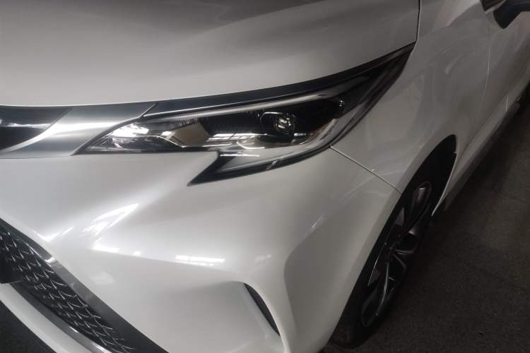 Used Toyota Granvia 2024 2.5L Hybrid Prestige ULTRA Edition
