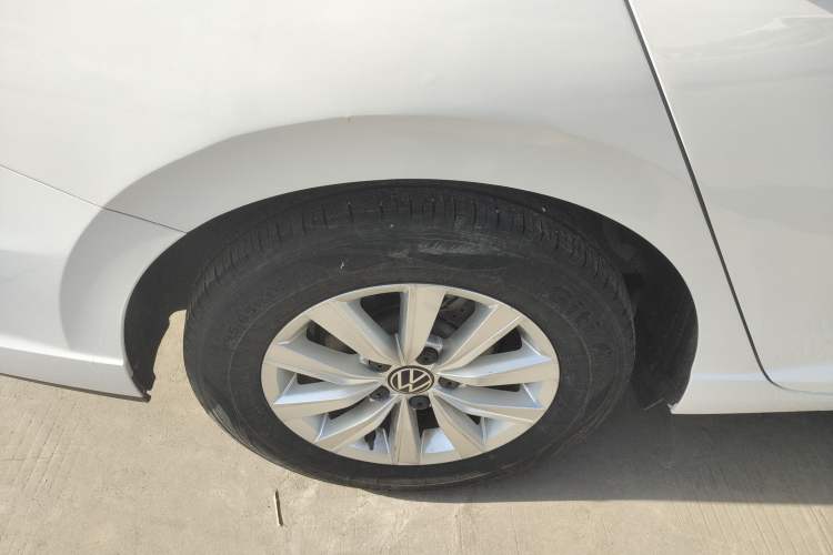 Used Volkswagen Lavida 2023 Revised 1.5L Automatic DeYi Edition