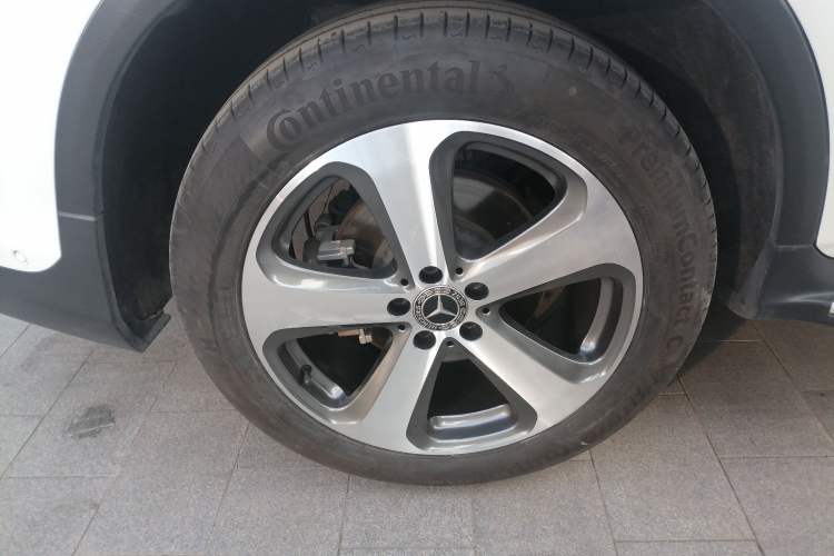 Used Mercedes-Benz GLC 2017 GLC 260 4MATIC Luxury Model