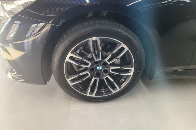 Used BMW 5 Series 2025 530Li Leading Model M Sport Package
