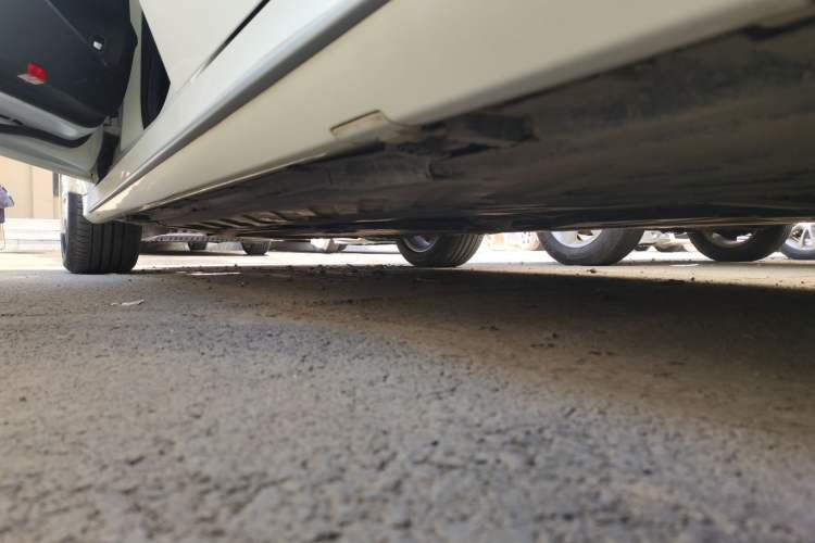 Used Mercedes-Benz C-Class 2017 Facelift C 200 L Sport Edition