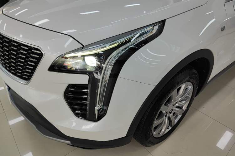 Used Cadillac XT4 2021 28T Two-Wheel Drive Leading Version
